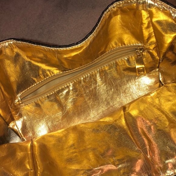 Big Buddha Purse - Picture 3 of 6